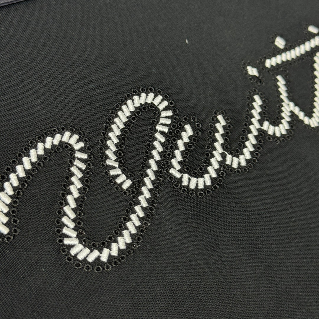 Louis Vuitton Embroidered Logo Oversized T-Shirt – Summer Collection – 26SS