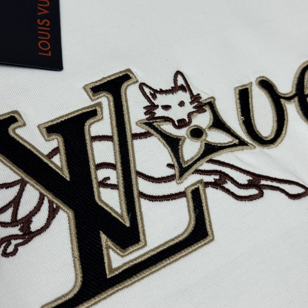 Louis Vuitton Embroidered Logo Oversized T-Shirt – Summer Collection – 26SS