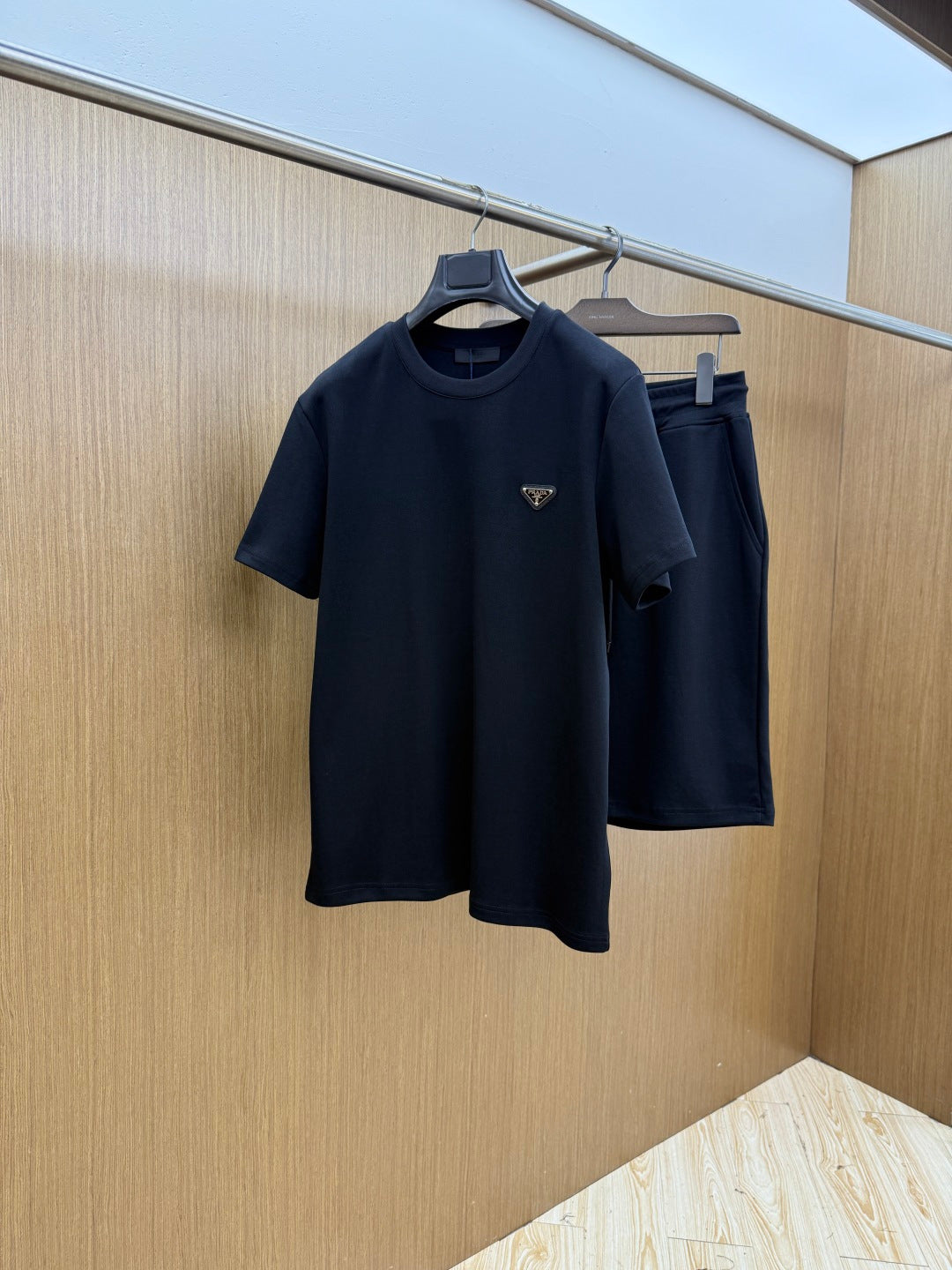 Prada Casual Short-Sleeved Shorts Set – Spring/Summer Collection