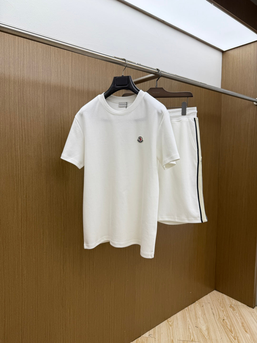 Moncler Leisure Short-Sleeve Shorts Set – Spring/Summer Collection