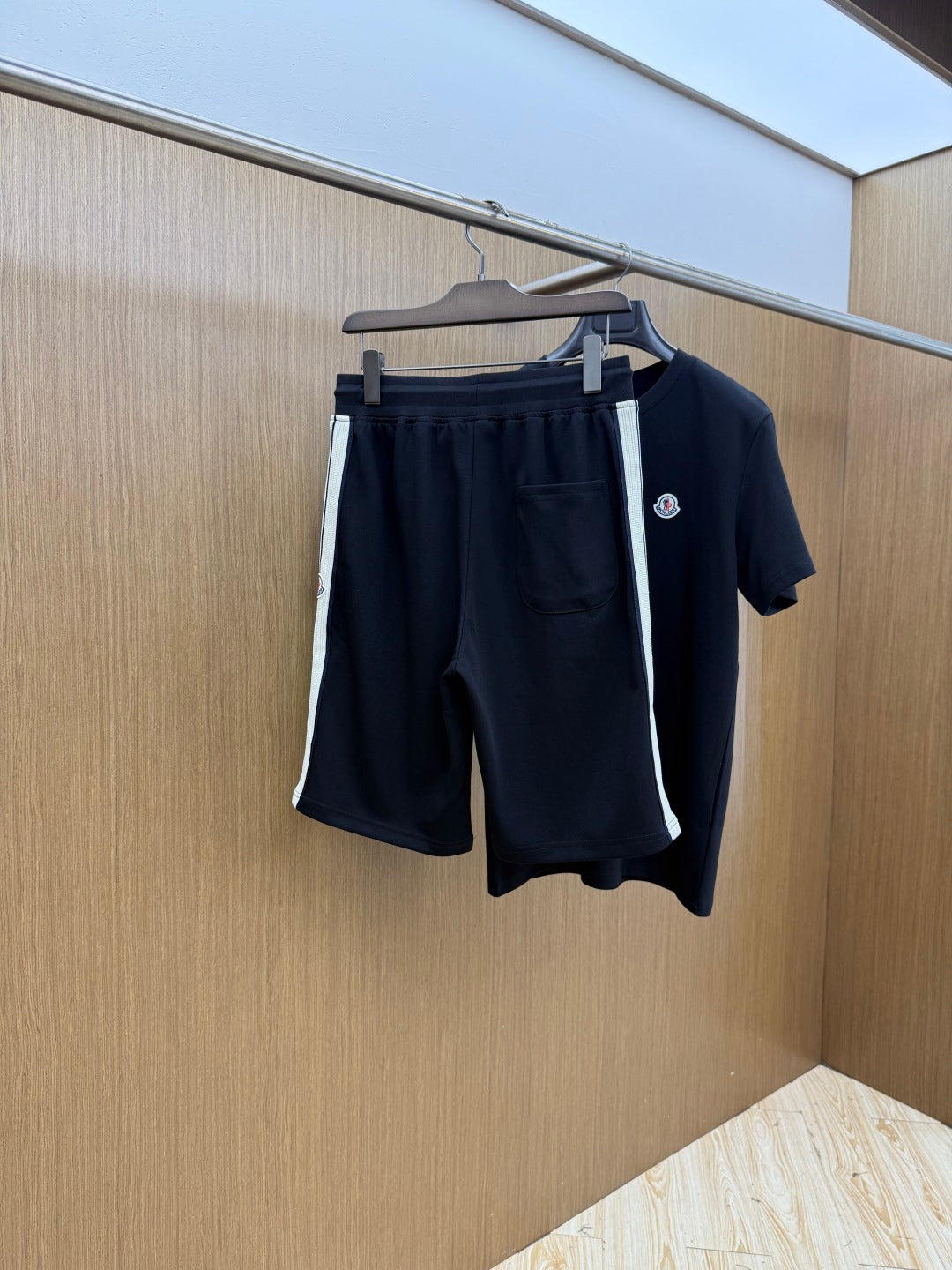 Moncler Leisure Short-Sleeve Shorts Set – Spring/Summer Collection
