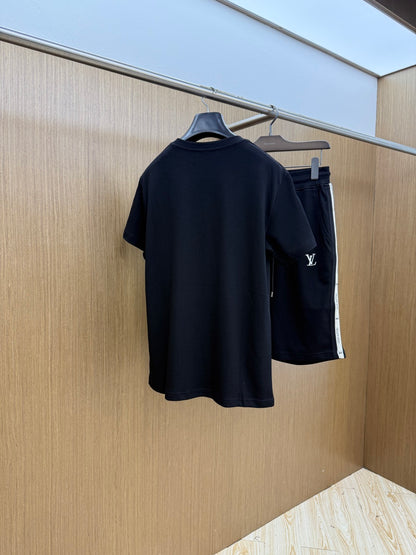 Louis Vuitton Casual Short-Sleeve Shorts Set – Spring/Summer Collection