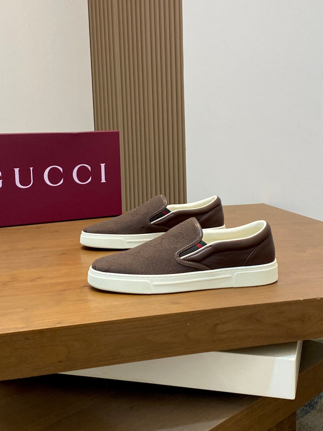 Gucci Nappa Leather Casual Sneakers