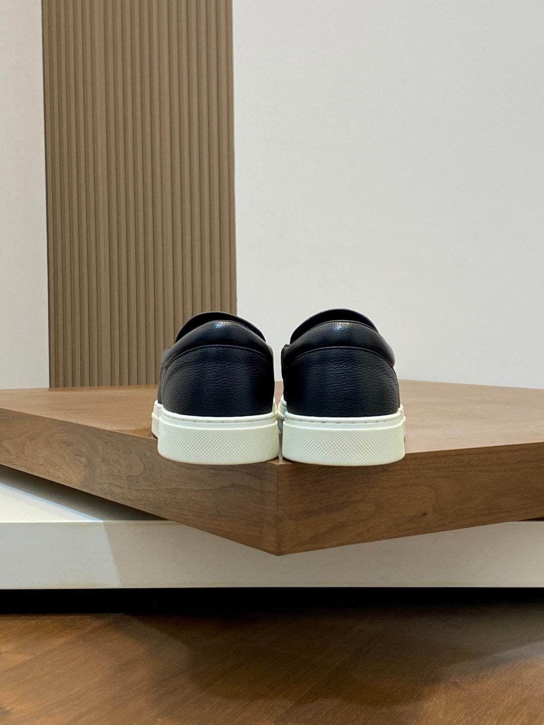 Gucci Nappa Leather Casual Sneakers