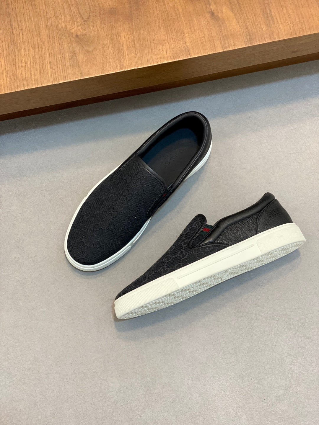Gucci Nappa Leather Casual Sneakers