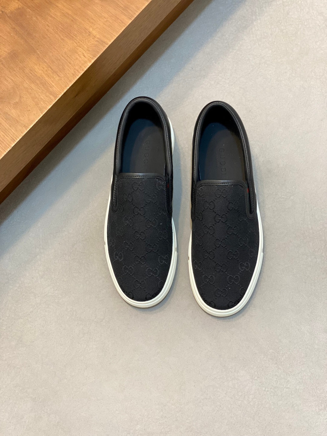 Gucci Nappa Leather Casual Sneakers