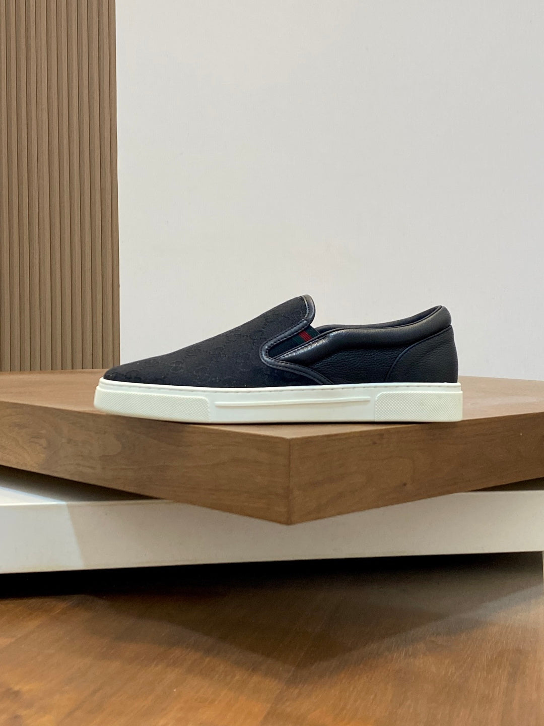 Gucci Nappa Leather Casual Sneakers