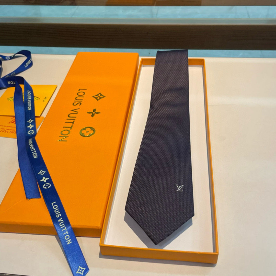 Louis Vuitton Diamonds V Woven Jacquard Silk Tie