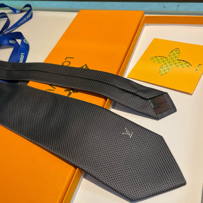 Louis Vuitton Diamonds V Woven Jacquard Silk Tie