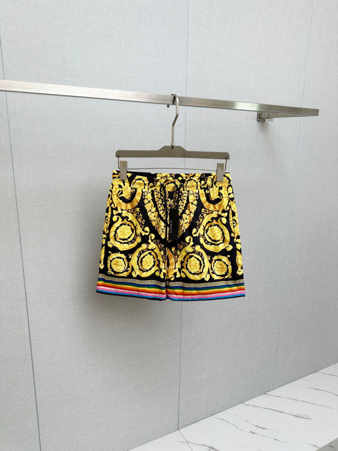 Versace Men's Casual Beach Shorts – 2025SS Collection