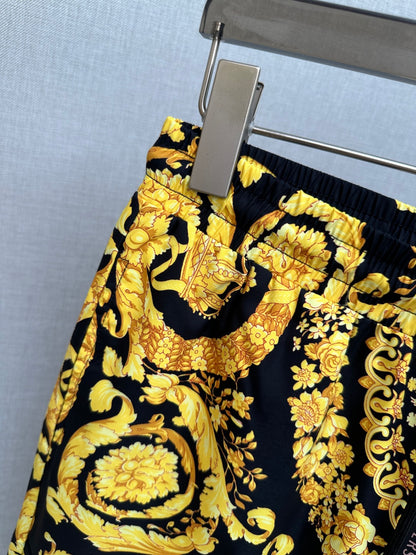 Versace Men's Casual Beach Shorts – 2025SS Collection