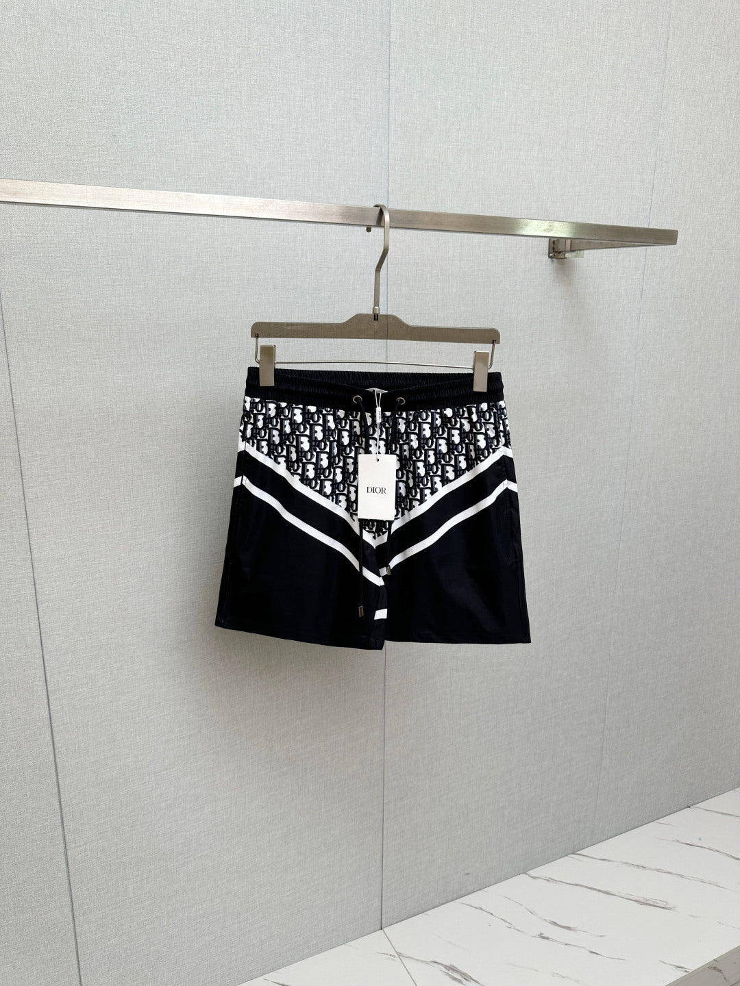 Dior Men's Casual Beach Shorts – 2025SS Collection
