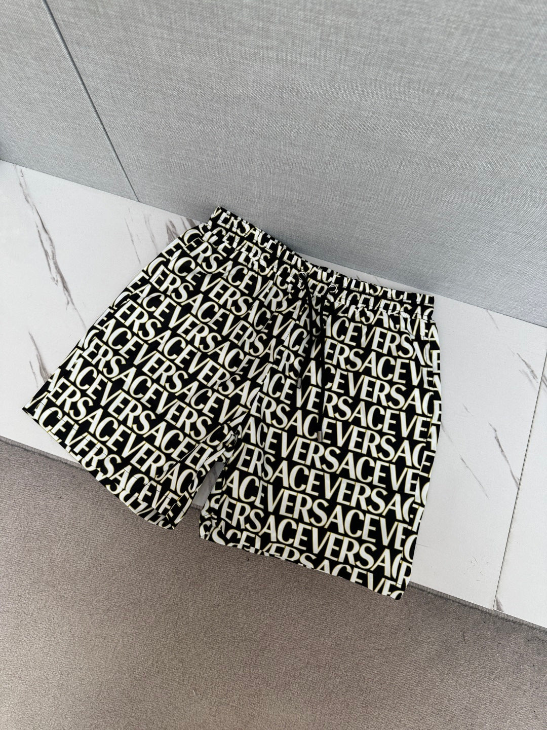 Versace Men's Casual Beach Shorts – 2025SS Collection