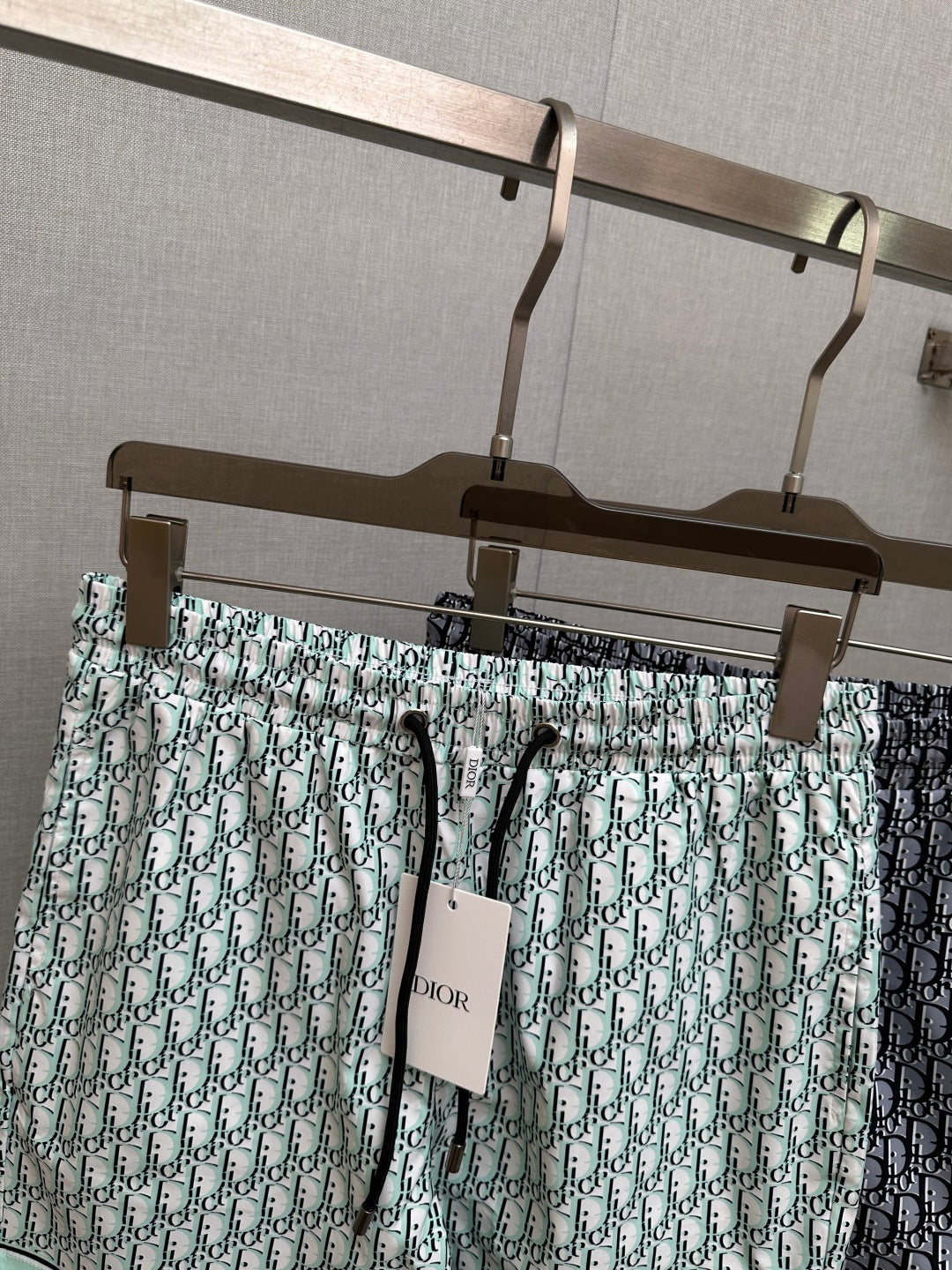 Dior Men's Casual Beach Shorts – 2025SS Collection