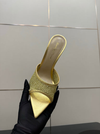 Gianvito Rossi Classic Pointed-Toe Embroidered Pumps