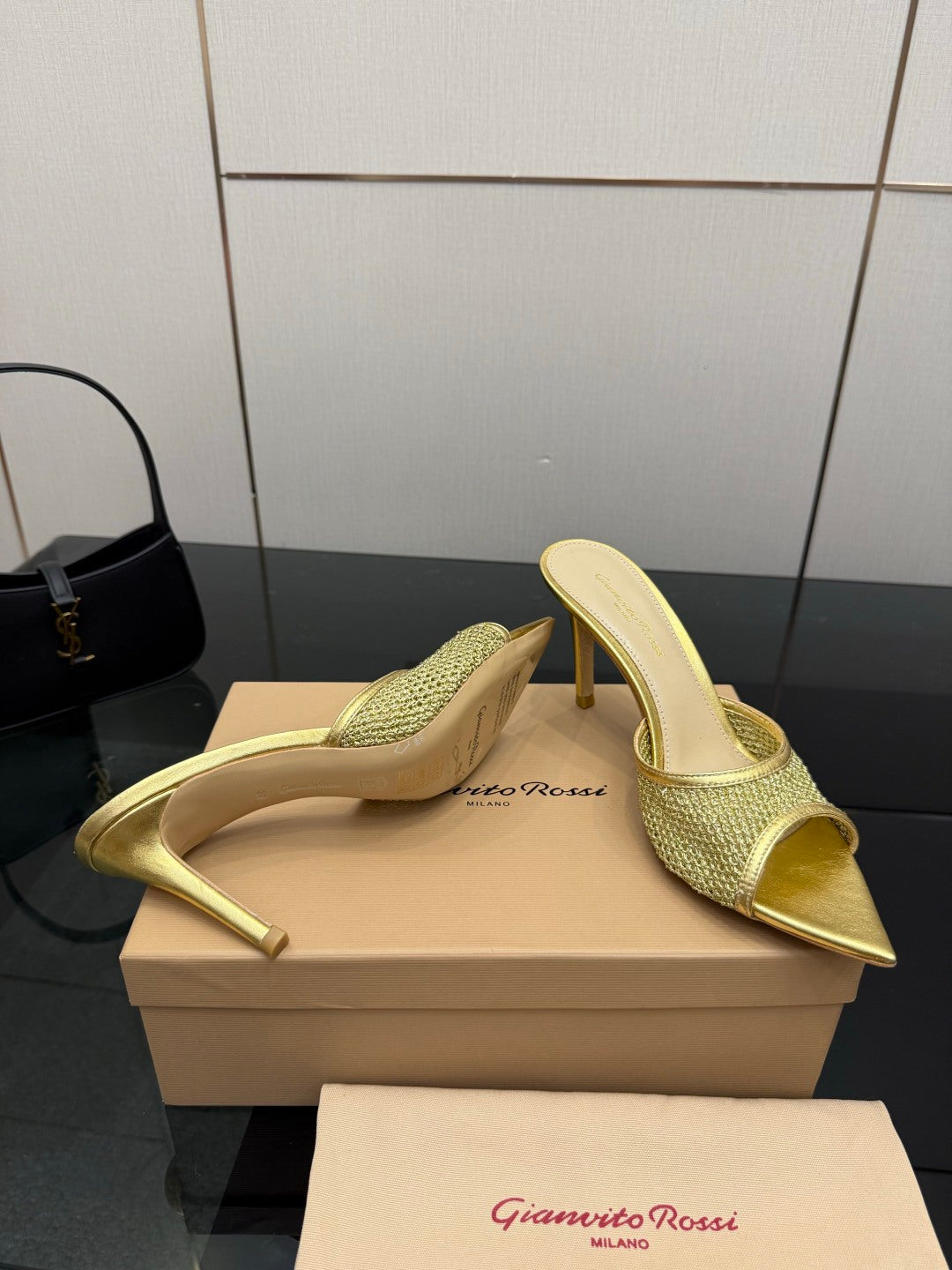 Gianvito Rossi Classic Pointed-Toe Embroidered Pumps