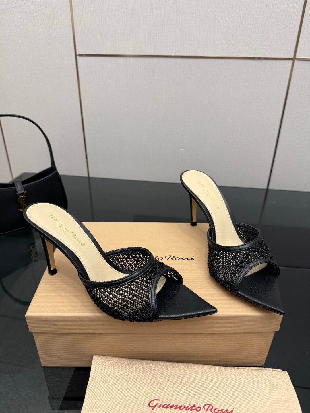 Gianvito Rossi Classic Pointed-Toe Embroidered Pumps