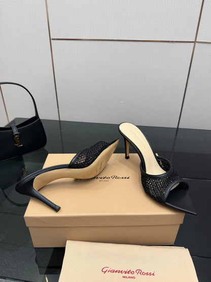 Gianvito Rossi Classic Pointed-Toe Embroidered Pumps