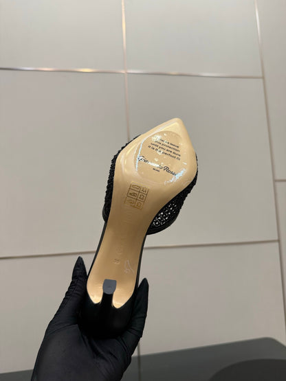Gianvito Rossi Classic Pointed-Toe Embroidered Pumps