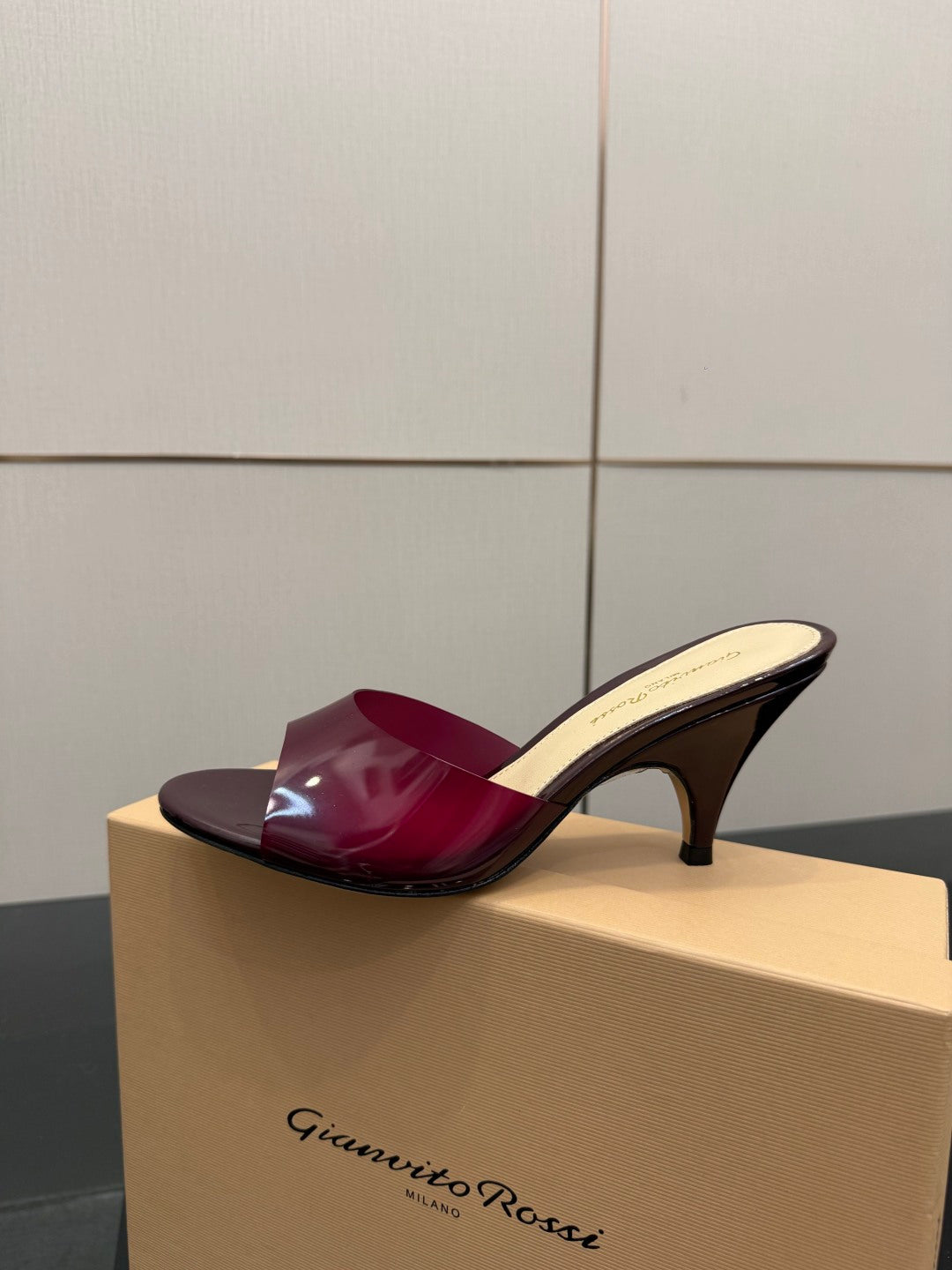 Gianvito Rossi Pointed-Toe Crystal Heeled Sandals – 2026SS