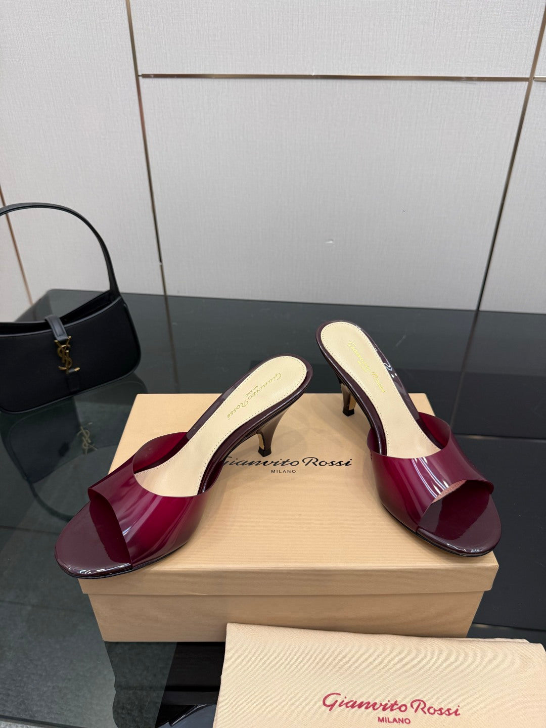 Gianvito Rossi Pointed-Toe Crystal Heeled Sandals – 2026SS