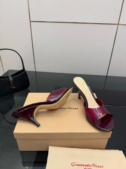 Gianvito Rossi Pointed-Toe Crystal Heeled Sandals – 2026SS