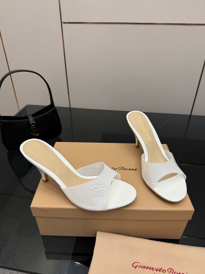 Gianvito Rossi Pointed-Toe Crystal Heeled Sandals – 2026SS