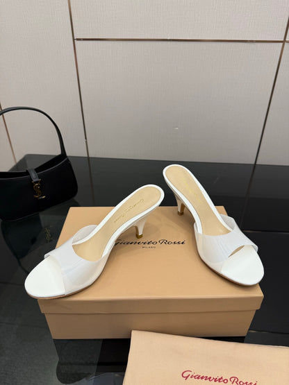 Gianvito Rossi Pointed-Toe Crystal Heeled Sandals – 2026SS