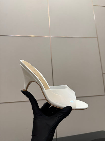 Gianvito Rossi Pointed-Toe Crystal Heeled Sandals – 2026SS