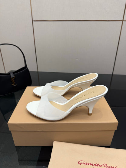 Gianvito Rossi Pointed-Toe Crystal Heeled Sandals – 2026SS