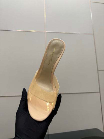 Gianvito Rossi Pointed-Toe Crystal Heeled Sandals – 2026SS