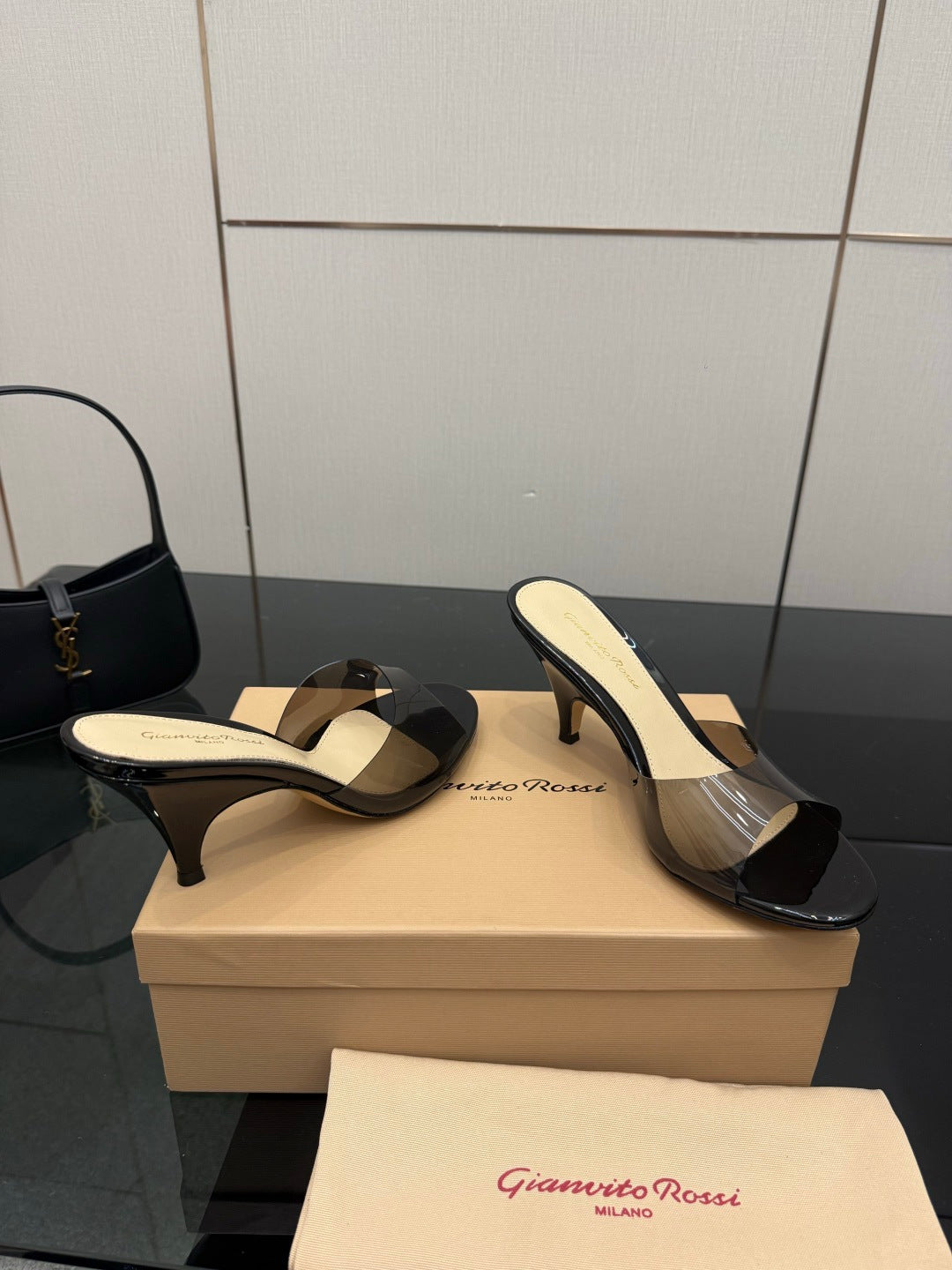 Gianvito Rossi Pointed-Toe Crystal Heeled Sandals – 2026SS