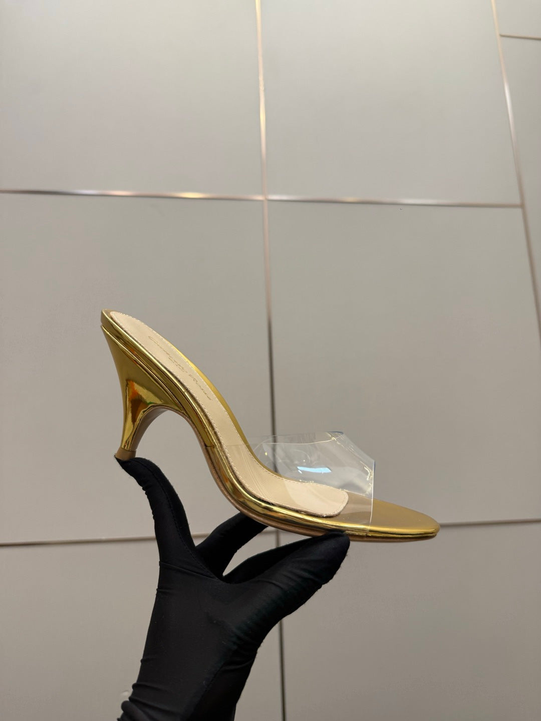 Gianvito Rossi Pointed-Toe Crystal Heeled Sandals – 2026SS