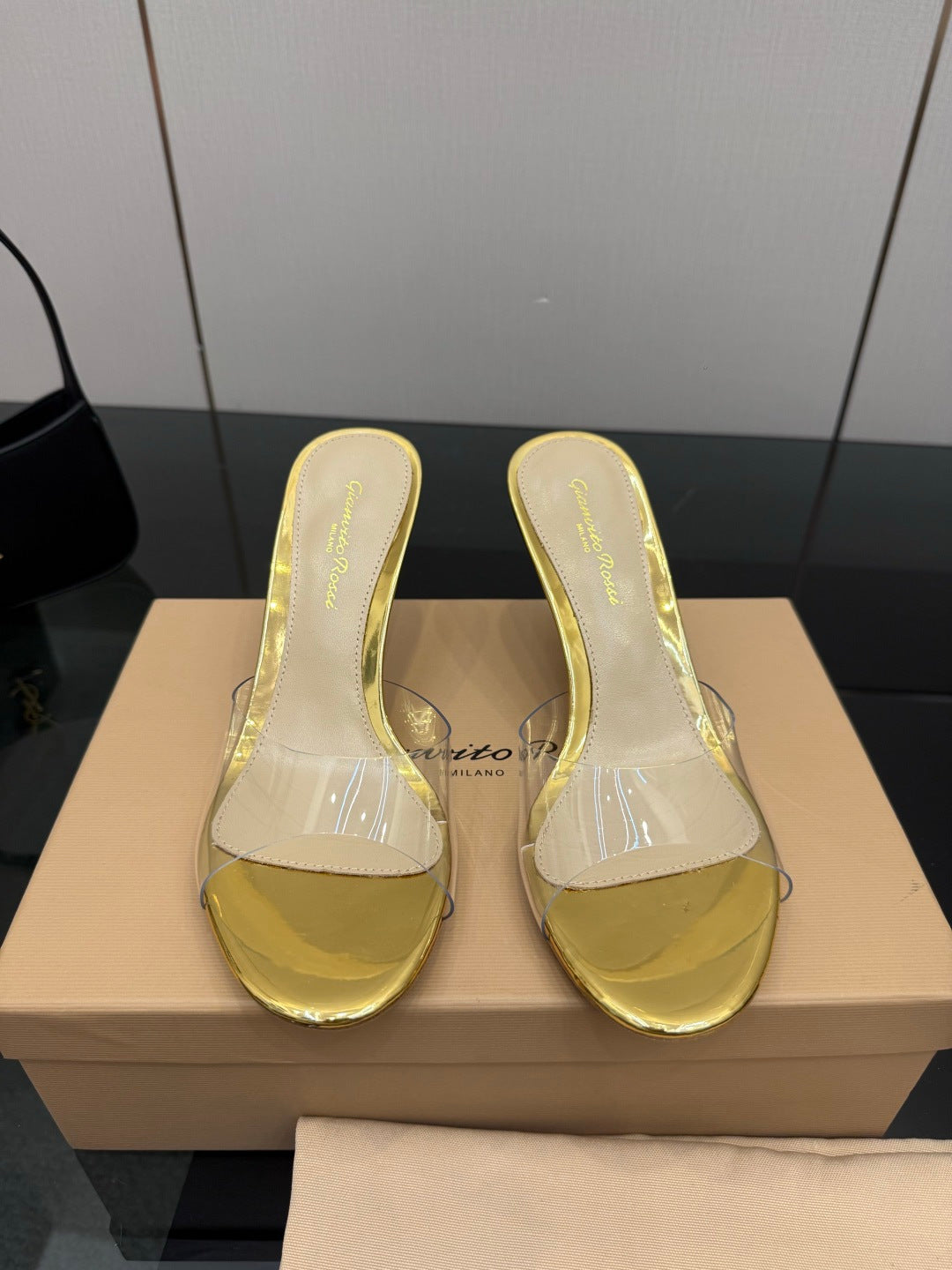 Gianvito Rossi Pointed-Toe Crystal Heeled Sandals – 2026SS