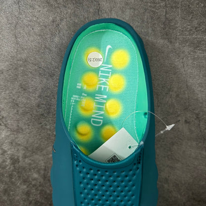 Nike Mind 001 Neuroscience Massage Clogs – Gradient Green