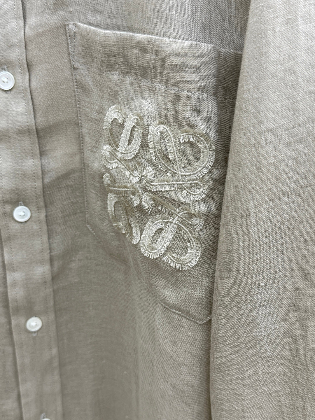 Loewe Minimalist Linen-Cotton Long Sleeve Shirt – Spring/Summer Collection – 25SS