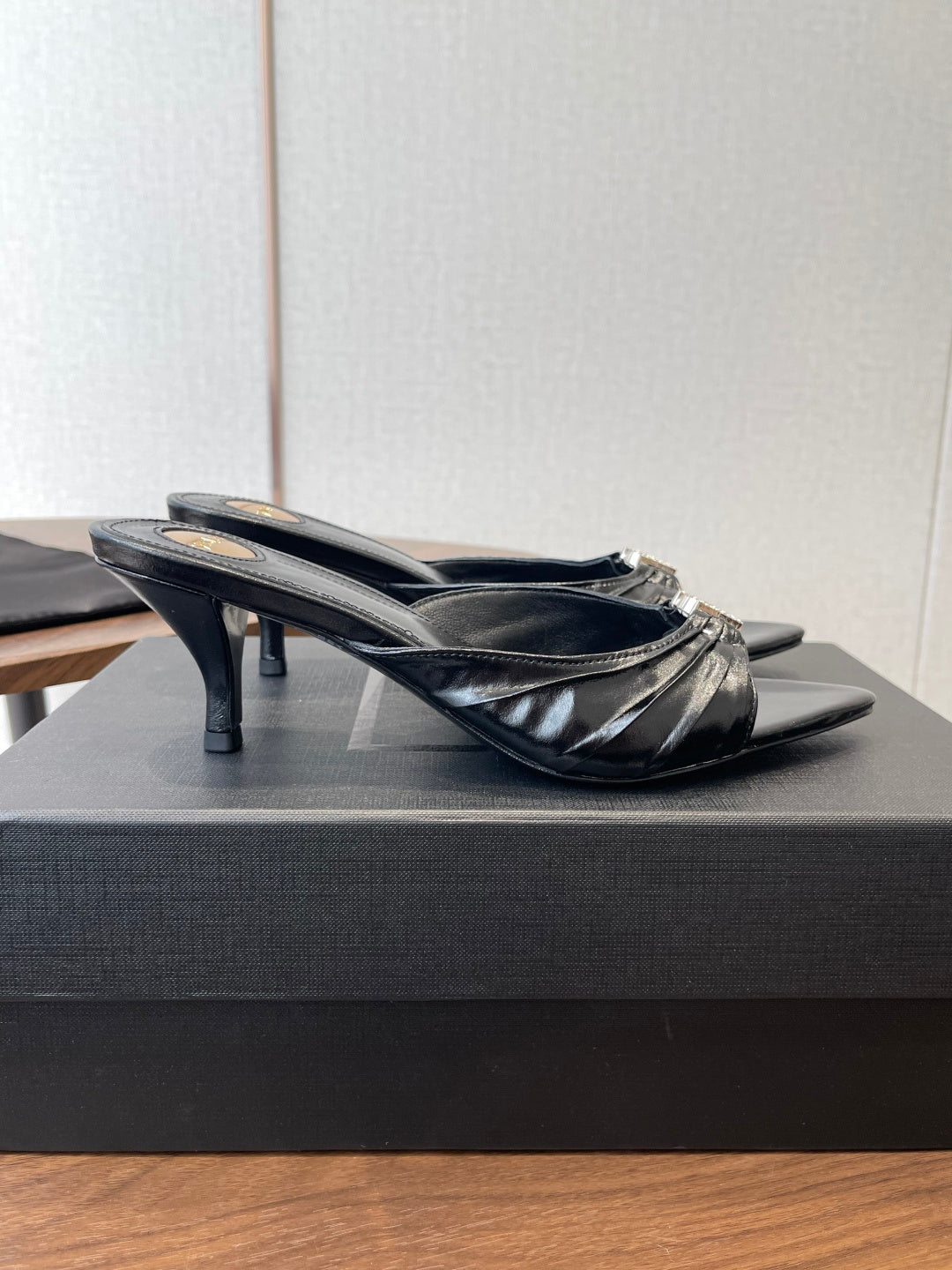 Saint Laurent Pointed Toe Stiletto Heeled Sandals – 26SS