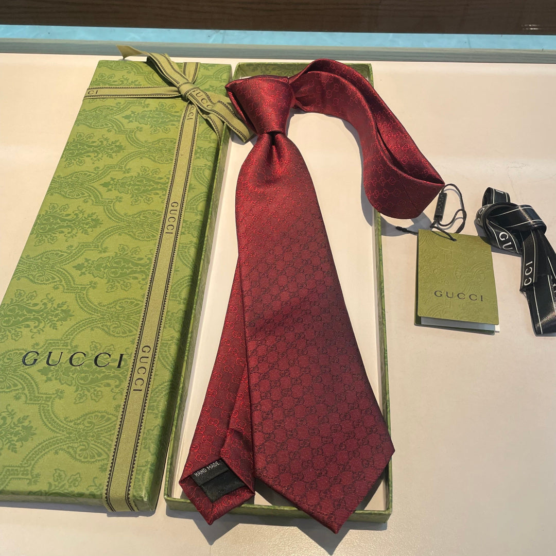 Gucci GG Logo Jacquard Silk Tie
