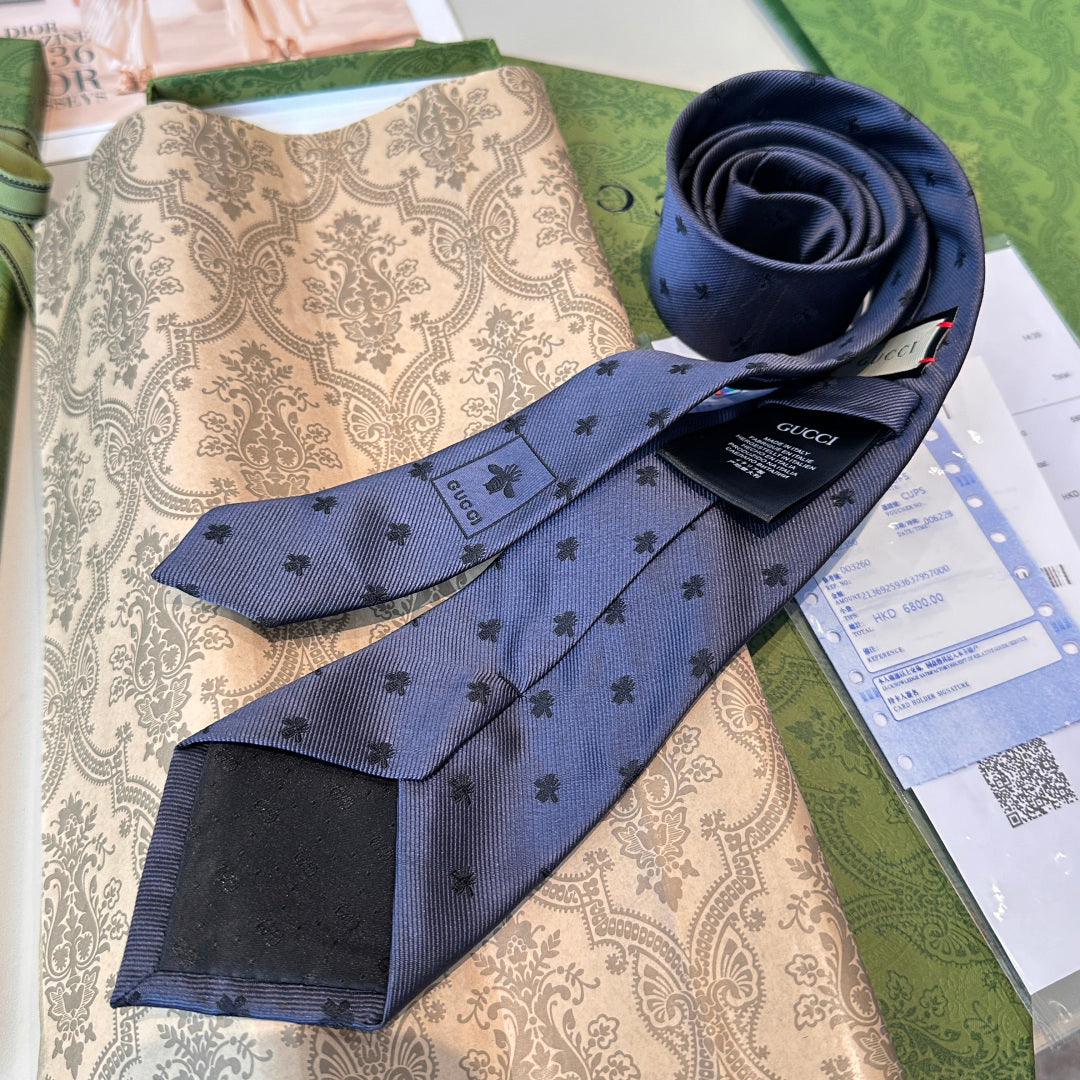 Gucci Bee Jacquard Silk Tie