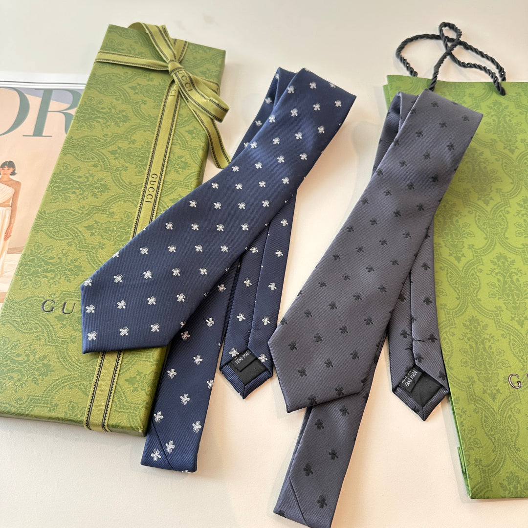 Gucci Bee Jacquard Silk Tie