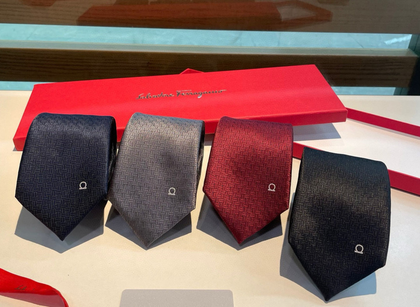 Ferragamo Men's Silk Twill Tie