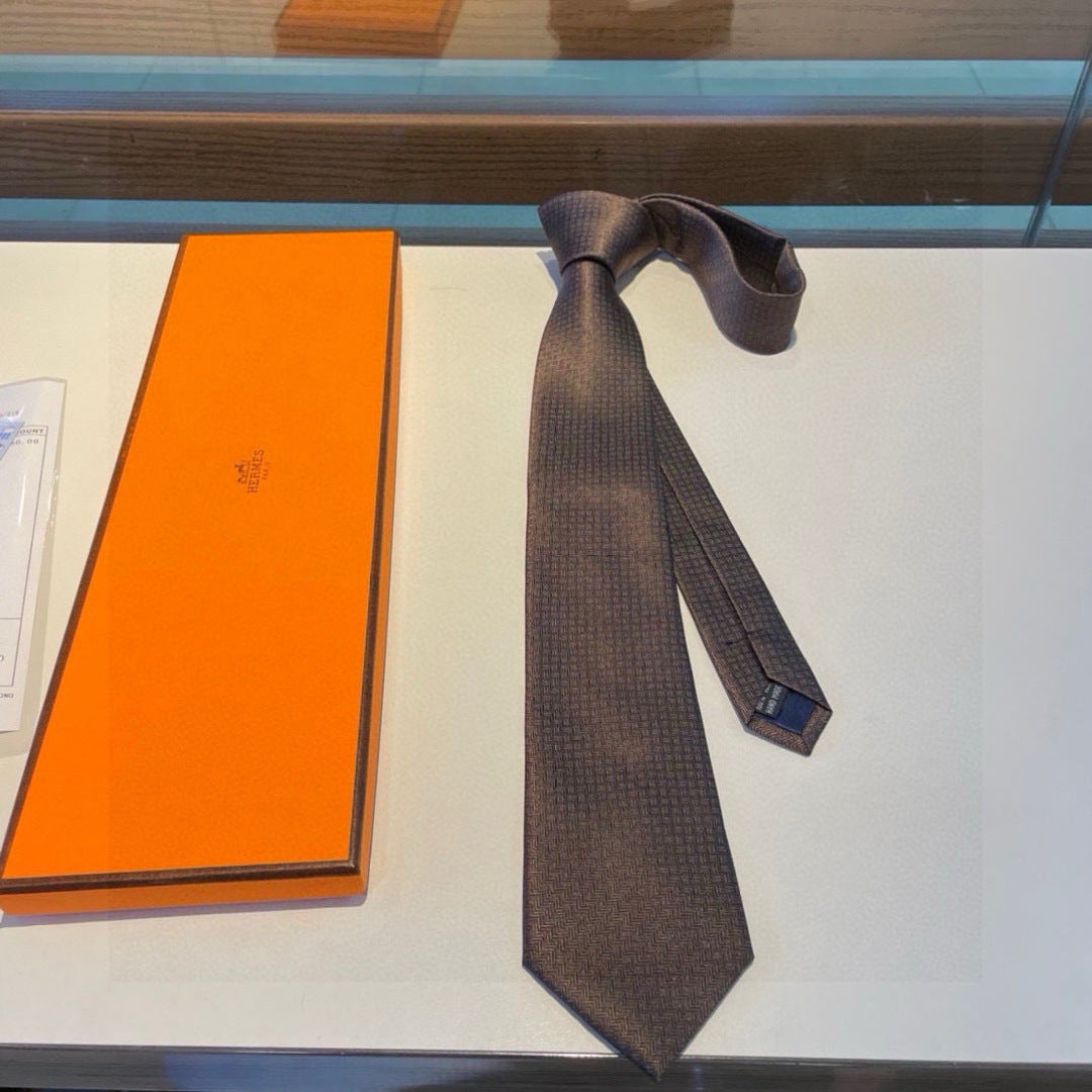 Hermès Men's Silk Twill Tie