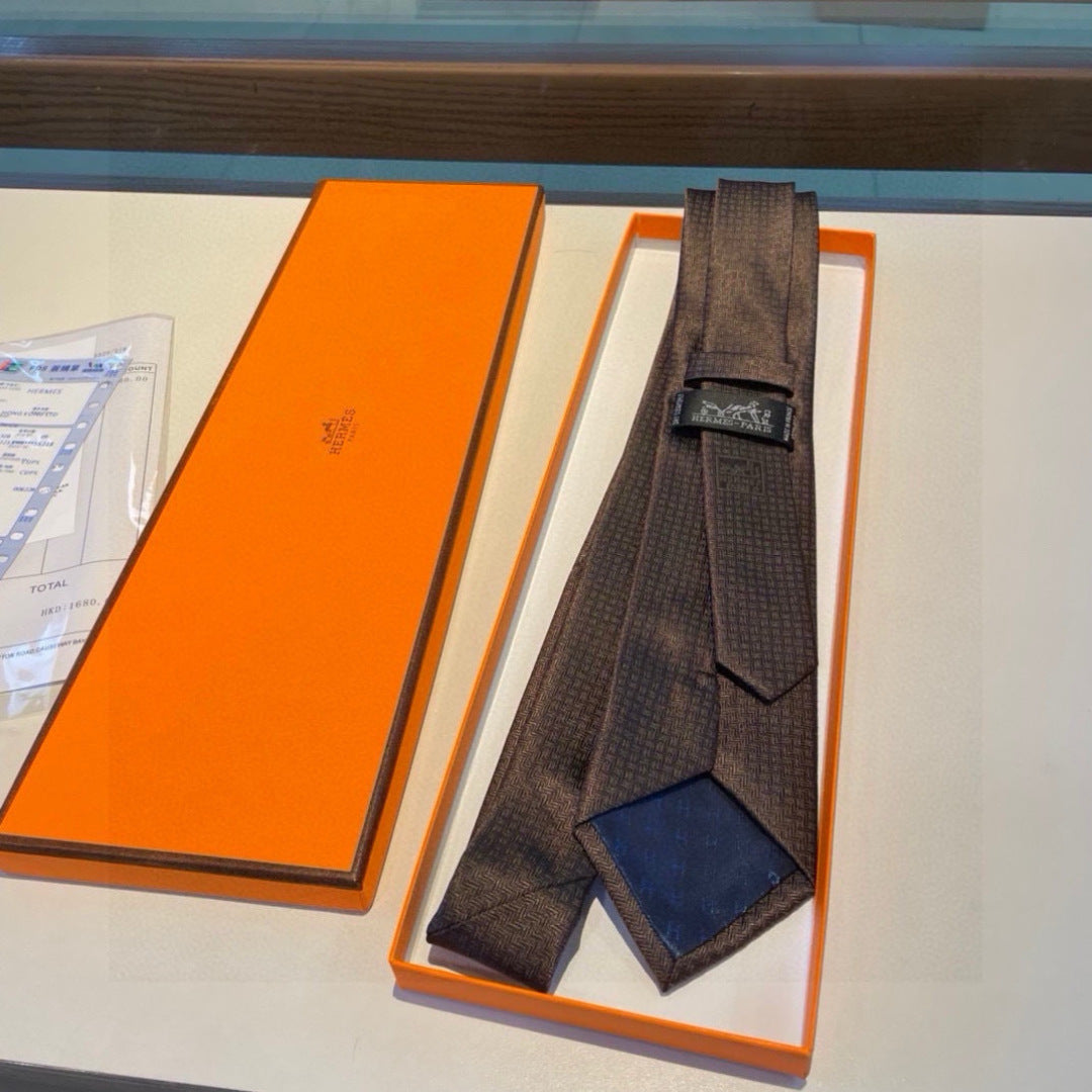 Hermès Men's Silk Twill Tie