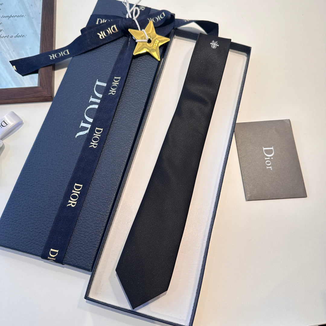 Dior Men's Minimalist Logo Jacquard Tie