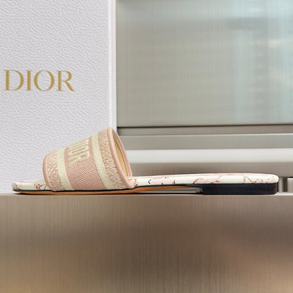Dior Dway Embroidered Flat Slides – Spring/Summer 2026 Collection