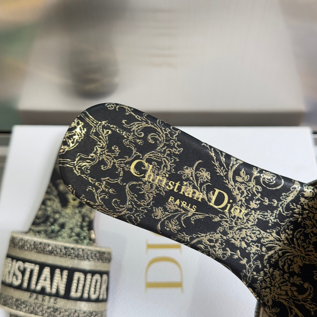 Dior Dway Embroidered Flat Slides – Spring/Summer 2026 Collection