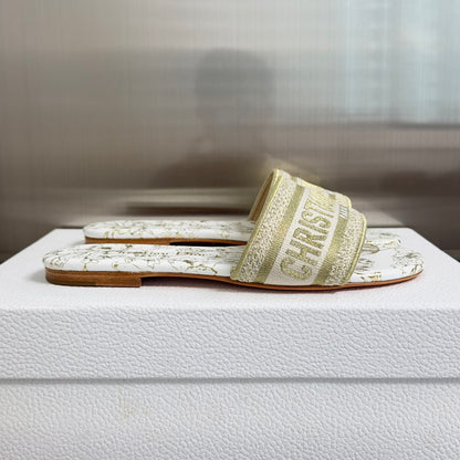Dior Dway Embroidered Flat Slides – Spring/Summer 2026 Collection