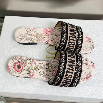 Dior Dway Embroidered Flat Sandals – Spring/Summer Collection – 2026SS