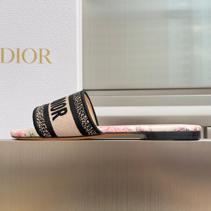 Dior Dway Embroidered Flat Sandals – Spring/Summer Collection – 2026SS