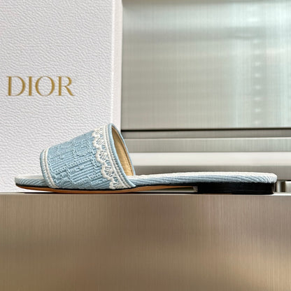 Dior Dentelle Lace Flat Slides – Summer 2026